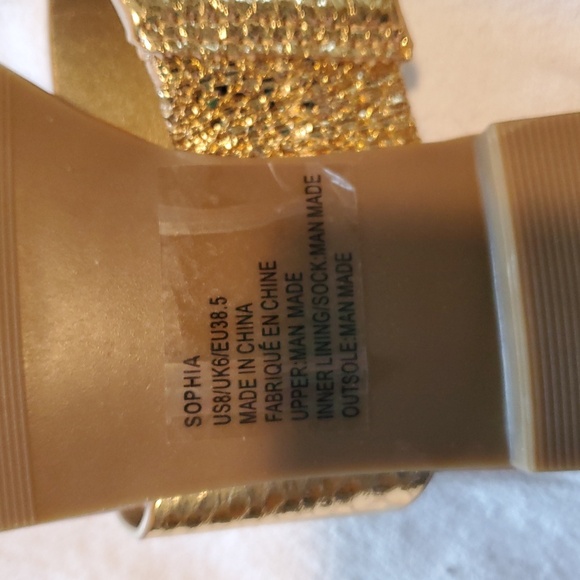 Shoe Dazzle Sophia Gold Slide Toe Sz. 8 Sandals - Picture 2 of 6